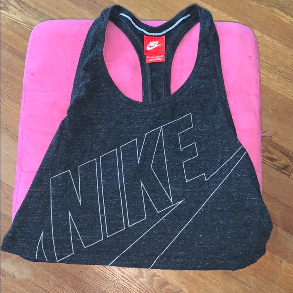 Nike cropped tank